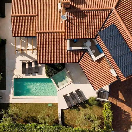 Villa Beautiful Torre Iv With Sauna In Tar *