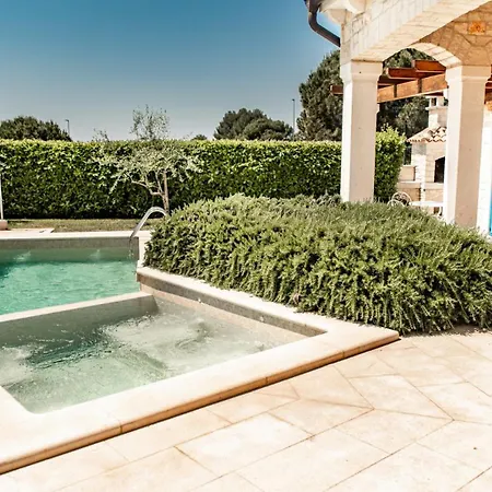 빌라 Beautiful Torre Iv With Sauna In Tar *