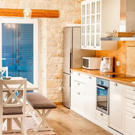 Beautiful Torre Iv With Sauna In Tar 빌라 *