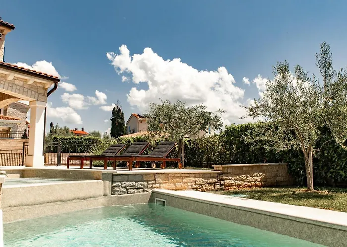 Villa Beautiful Torre Iv With Sauna In Tar Tar-Vabriga