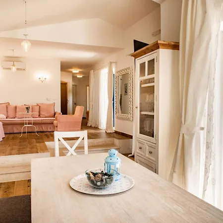 Villa Beautiful Torre Iv With Sauna In Tar Tar-Vabriga