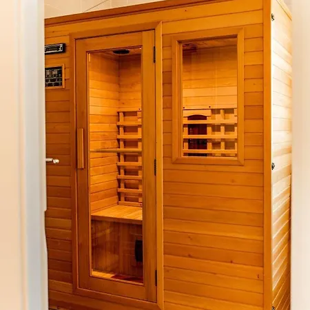 Villa Beautiful Torre Iv With Sauna In Tar *