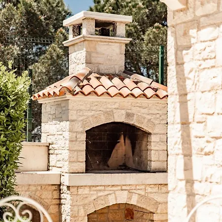 Beautiful Torre Iv With Sauna In Tar וילה *